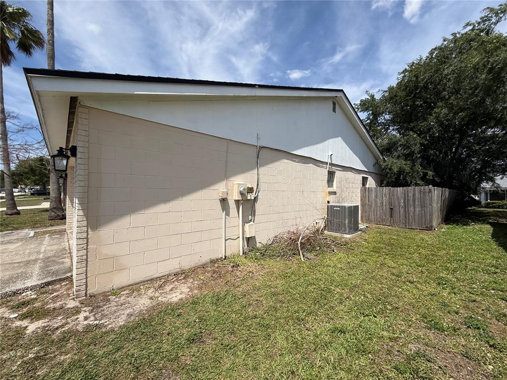 Property for sale at 712 HAZY MEADOW COURT, BRANDON, FL, 33510