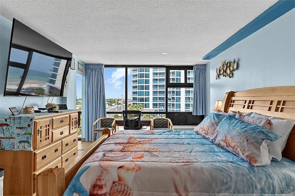 Property for sale at 1909 S ATLANTIC AVENUE UNIT 424, DAYTONA BEACH SHORES, FL, 32118