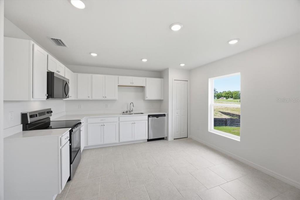 Property for sale at 3016 CASCADE CIRCLE, LAKE WALES, FL, 33898