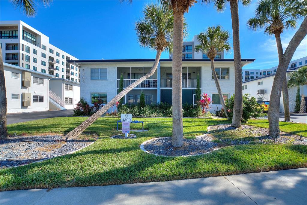 Property for sale at 4300 37TH STREET S UNIT 4, ST PETERSBURG, FL, 33711