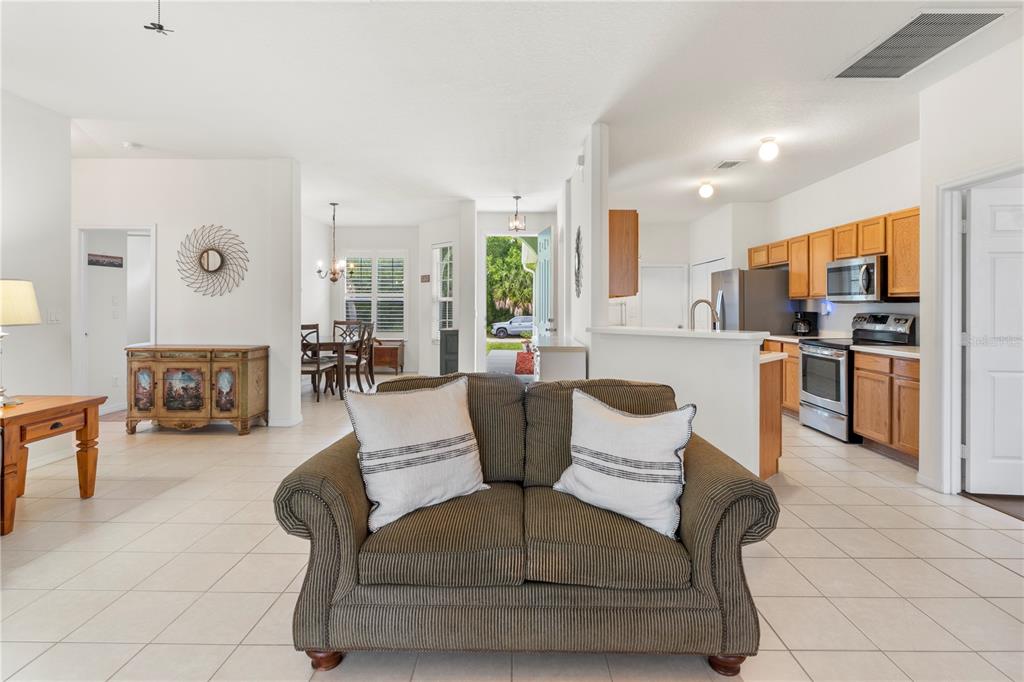Living/ Kitchen/ Entry/ Dining