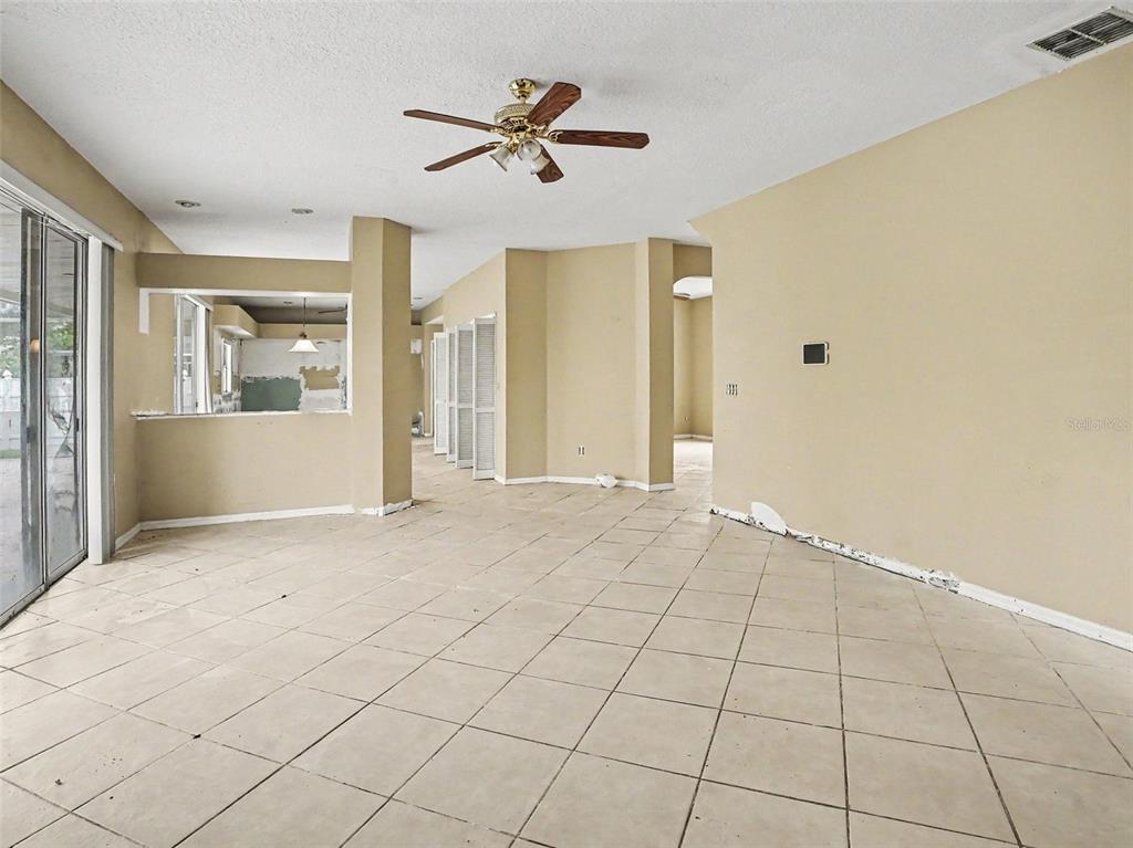 Property for sale at 1268 FOXFORREST CIRCLE, APOPKA, FL, 32712