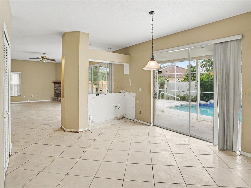 Property for sale at 1268 FOXFORREST CIRCLE, APOPKA, FL, 32712