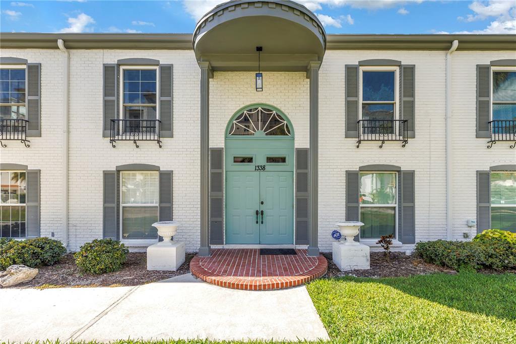 Property for sale at 1338 SNELL ISLE BOULEVARD NE UNIT 1, ST PETERSBURG, FL, 33704