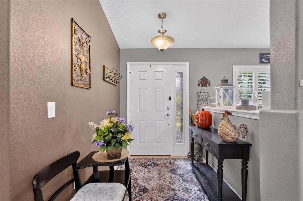 Front entrance foyer