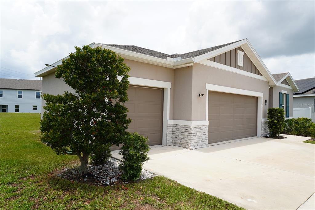 Property for sale at 236 HILLCREST DRIVE, DUNDEE, FL, 33838