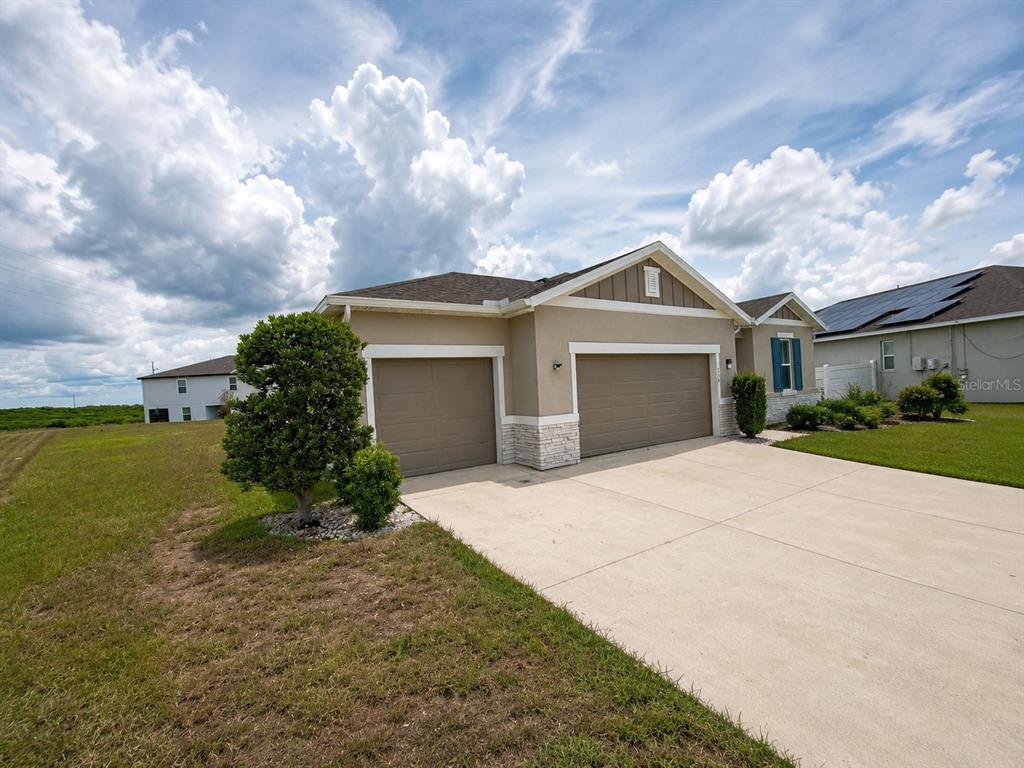 Property for sale at 236 HILLCREST DRIVE, DUNDEE, FL, 33838