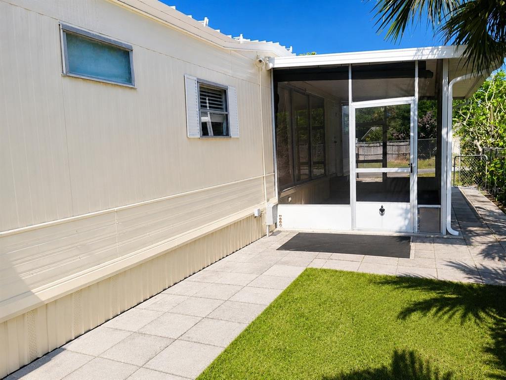 Property for sale at 6580 SEMINOLE BOULEVARD UNIT 727, SEMINOLE, FL, 33772