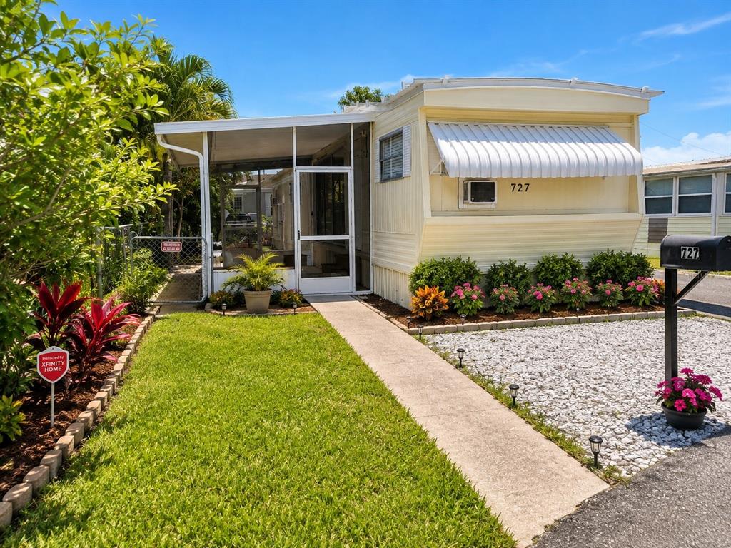 Property for sale at 6580 SEMINOLE BOULEVARD UNIT 727, SEMINOLE, FL, 33772