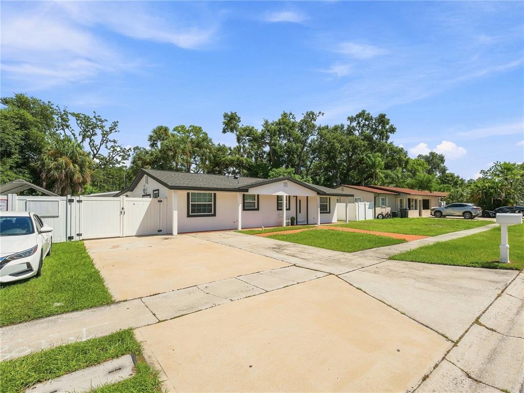 Property for sale at 6529 LA MESA CIRCLE, TAMPA, FL, 33634