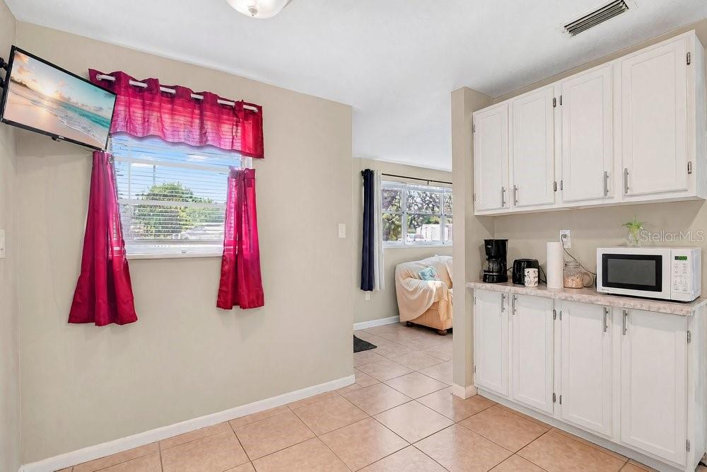 Dining/Kitchen