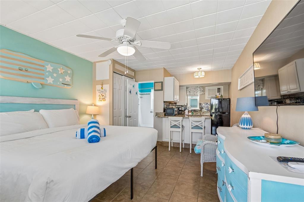 Property for sale at 11730 GULF BOULEVARD UNIT 31, TREASURE ISLAND, FL, 33706