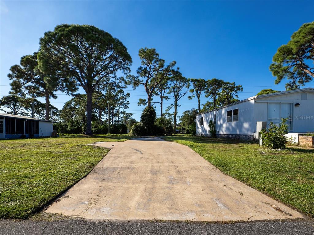 Property for sale at 181 S FIJI CIRCLE, ENGLEWOOD, FL, 34223