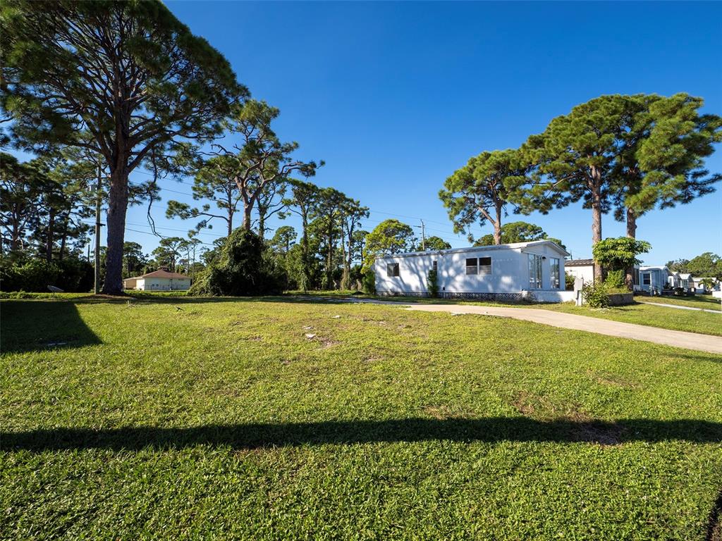 Property for sale at 181 S FIJI CIRCLE, ENGLEWOOD, FL, 34223
