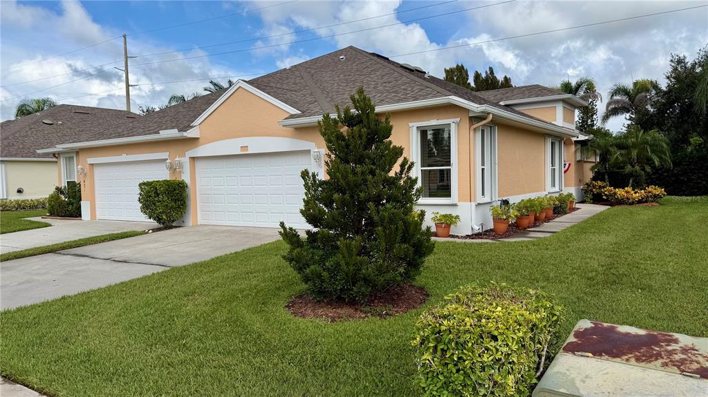 Property for sale at 433 N TANGERINE SW, VERO BEACH, FL, 32968
