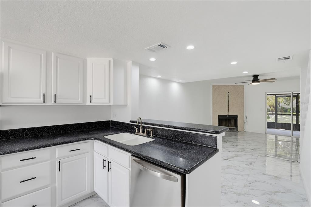 Property for sale at 6661 121ST AVENUE UNIT G, LARGO, FL, 33773