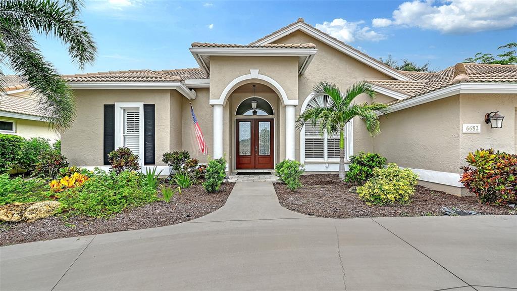 Property for sale at 6682 SAINT JAMES CROSSING, UNIVERSITY PARK, FL, 34201