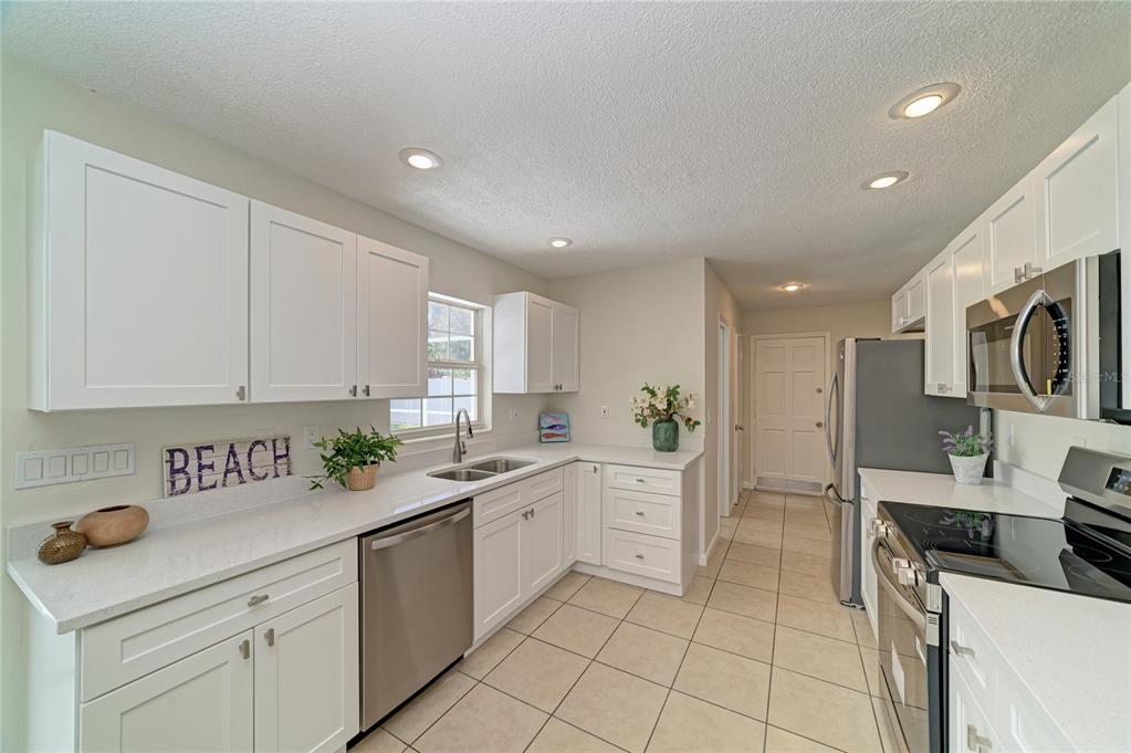 Property for sale at 3207 19TH AVENUE W, BRADENTON, FL, 34205