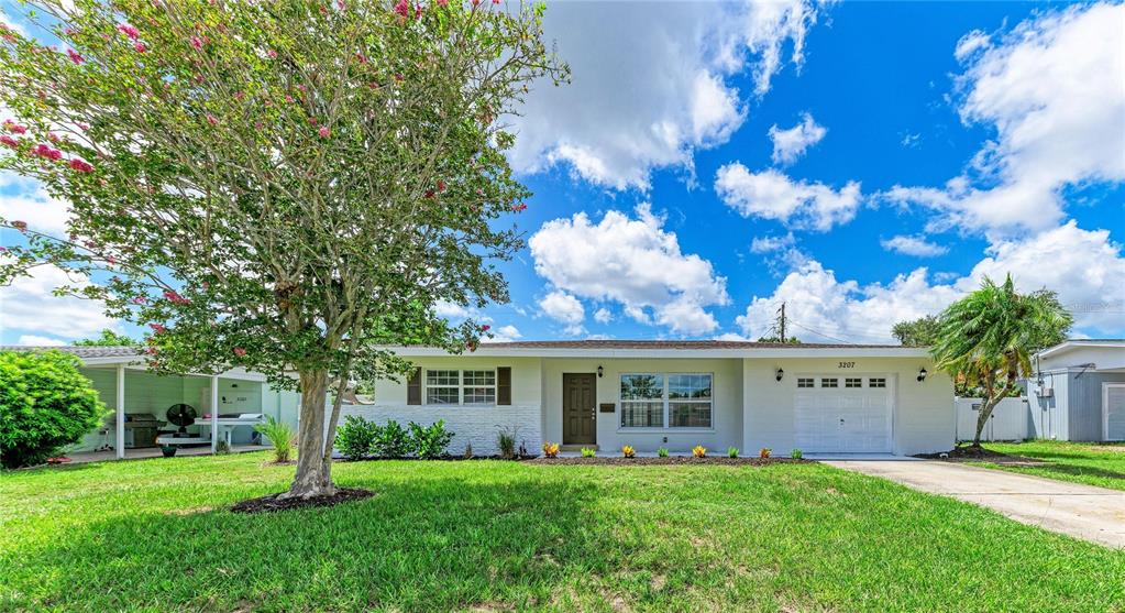 Property for sale at 3207 19TH AVENUE W, BRADENTON, FL, 34205