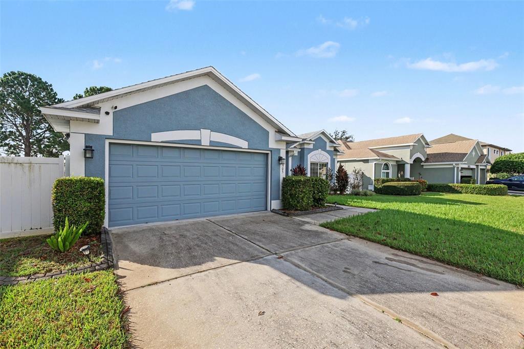 Property for sale at 10905 HOFFNER EDGE DRIVE, RIVERVIEW, FL, 33579