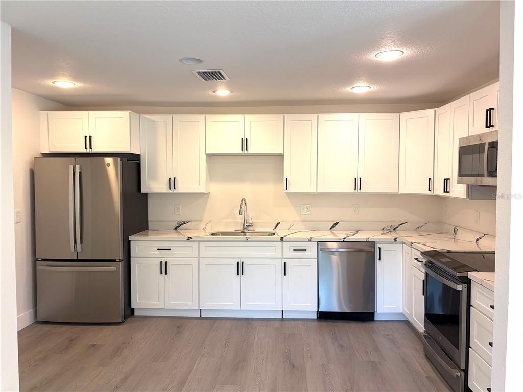 Property for sale at 1521 NW 35 TERRACE, GAINESVILLE, FL, 32605