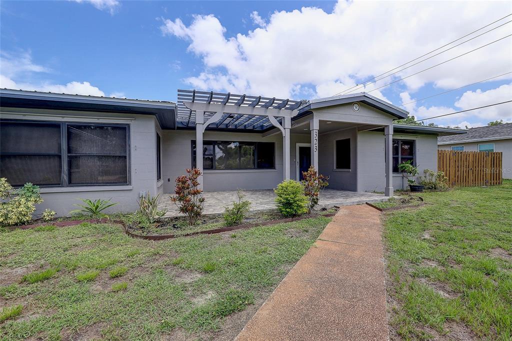 Property for sale at 323 SUWANEE AVENUE, SARASOTA, FL, 34243
