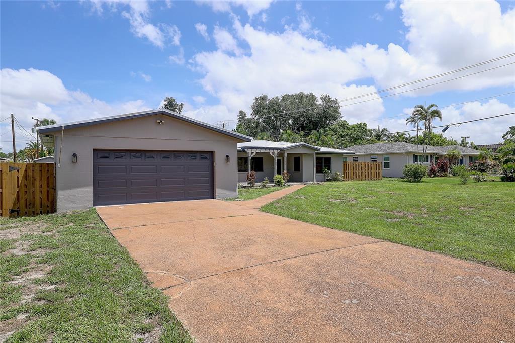 Property for sale at 323 SUWANEE AVENUE, SARASOTA, FL, 34243