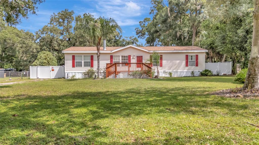 Property for sale at 2716 SEMINOLE TRAIL, LEESBURG, FL, 34748