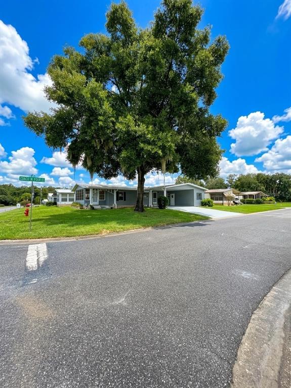 Property for sale at 2353 W COACH N FOUR DRIVE, LEESBURG, FL, 34748