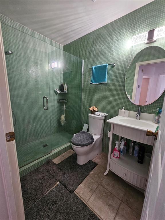 Property for sale at 1885 FEATHER TREE CIRCLE, CLEARWATER, FL, 33765