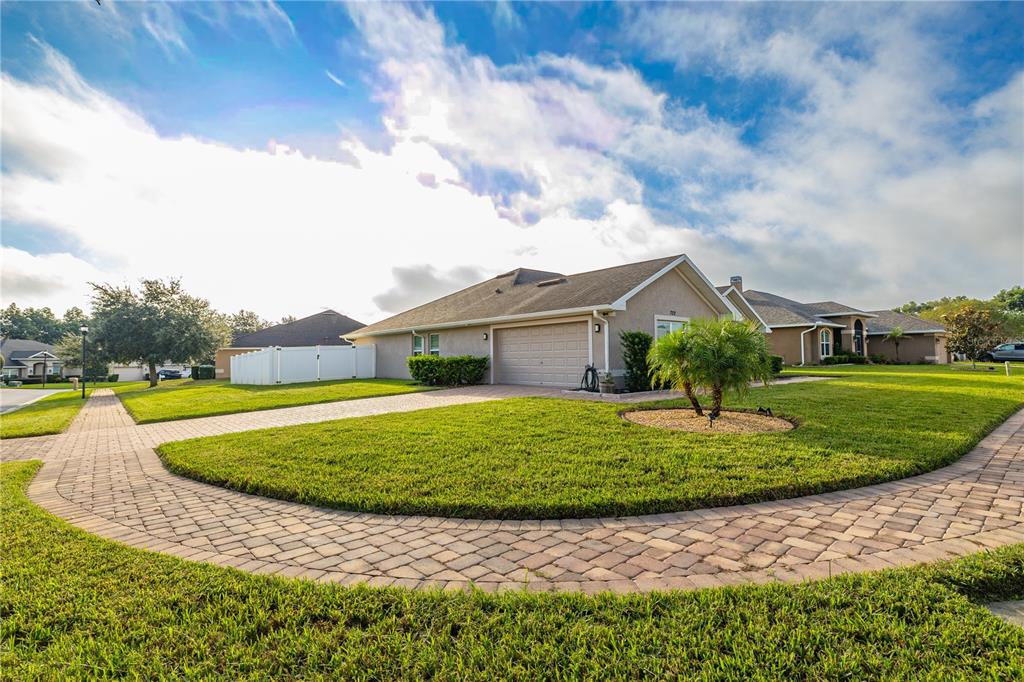 Property for sale at 702 COUNTRY WALK COVE, EAGLE LAKE, FL, 33839