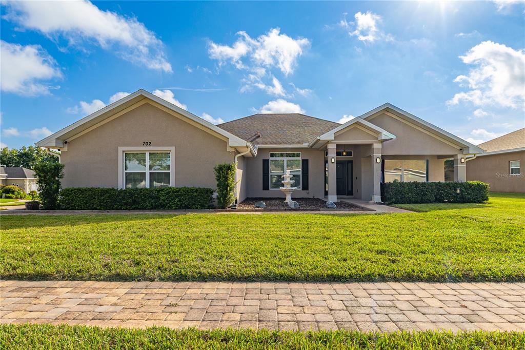 Property for sale at 702 COUNTRY WALK COVE, EAGLE LAKE, FL, 33839