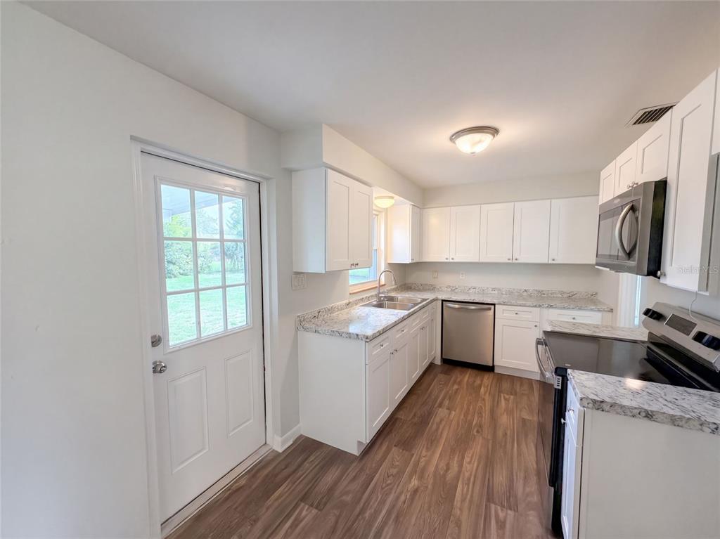 Property for sale at 411 W SEMINOLE AVENUE, EUSTIS, FL, 32726