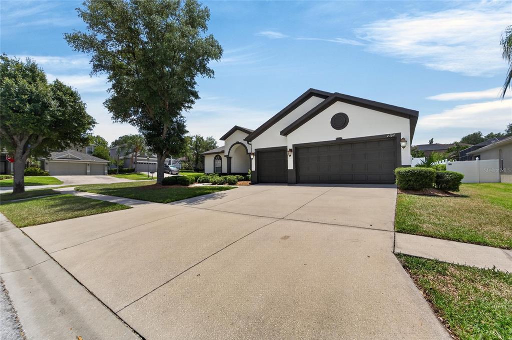 Property for sale at 2309 SILVER TRUMPET COURT, VALRICO, FL, 33594