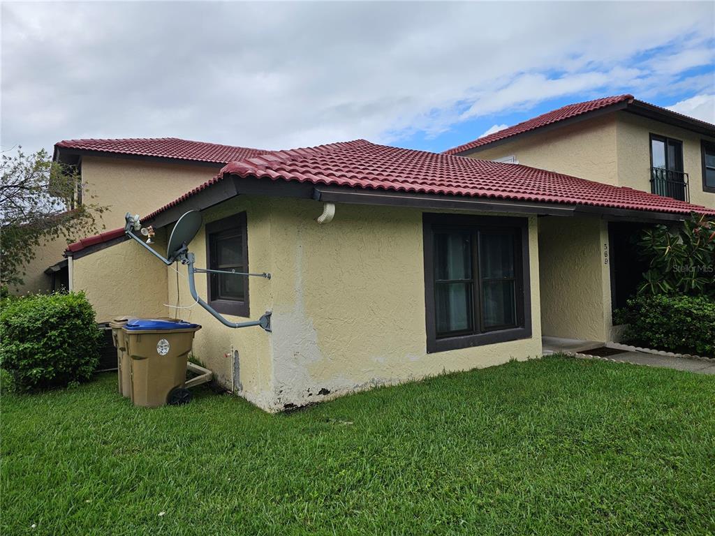 Property for sale at 569 HUNTER CIRCLE, KISSIMMEE, FL, 34758