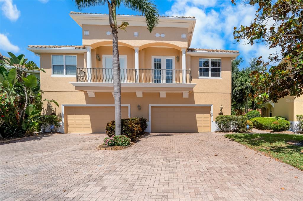 Over 2200 sqft townhome.