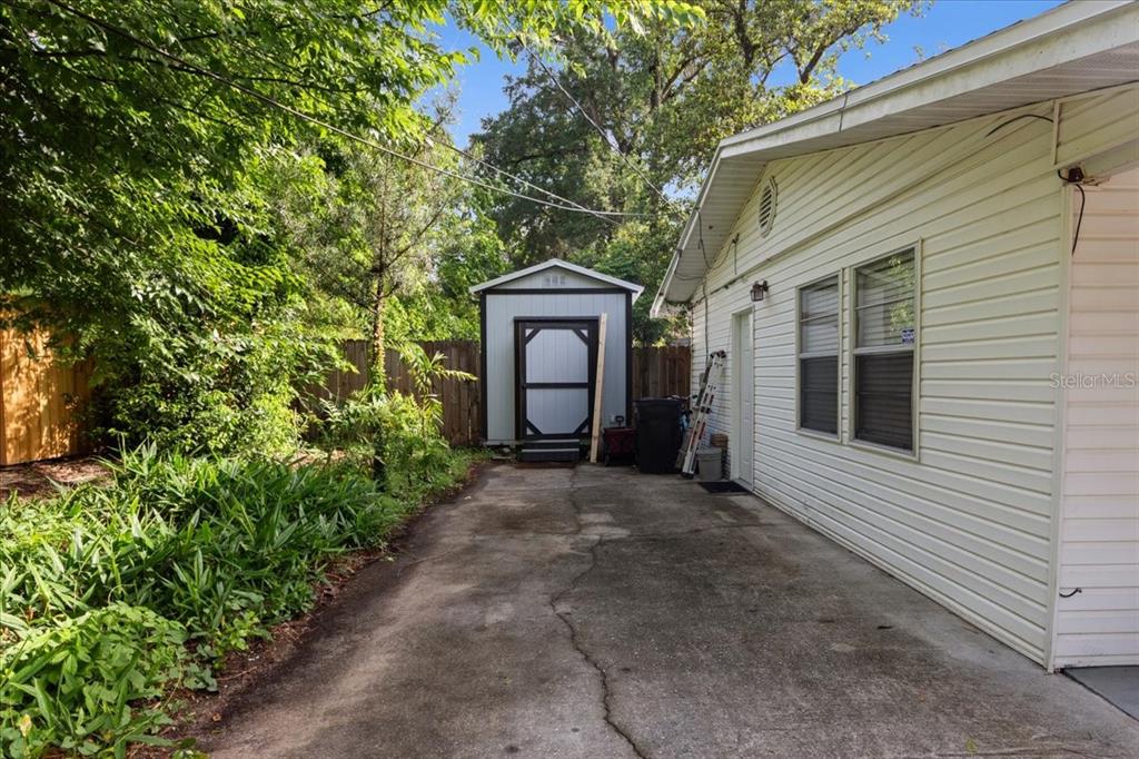 Property for sale at 1636 NW 34TH PLACE, GAINESVILLE, FL, 32605
