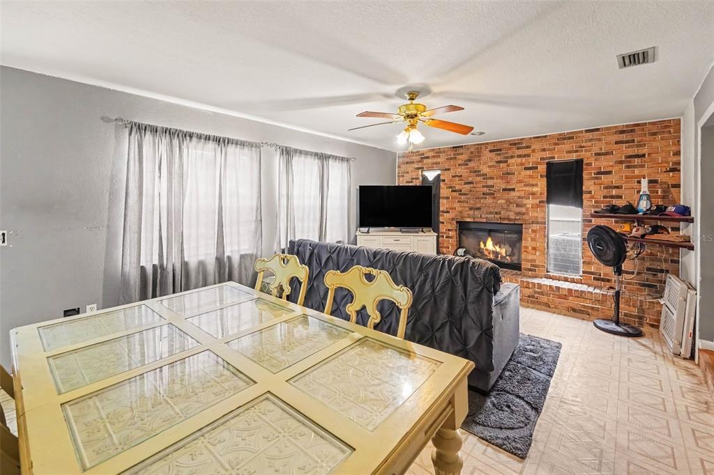 Property for sale at 7991 ABERDEEN CIRCLE, LARGO, FL, 33773