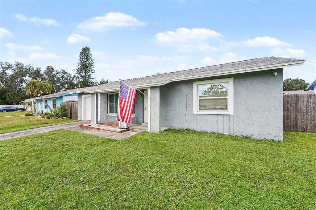 Property for sale at 7991 ABERDEEN CIRCLE, LARGO, FL, 33773