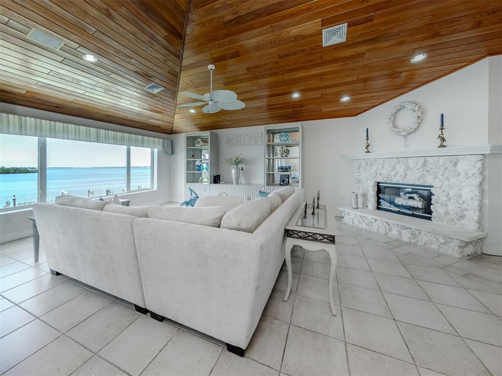 Property for sale at 1400 BEACH ROAD UNIT 3, ENGLEWOOD, FL, 34223