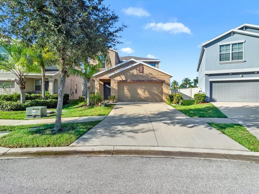 Property for sale at 4924 REFLECTING POND CIRCLE, WIMAUMA, FL, 33598