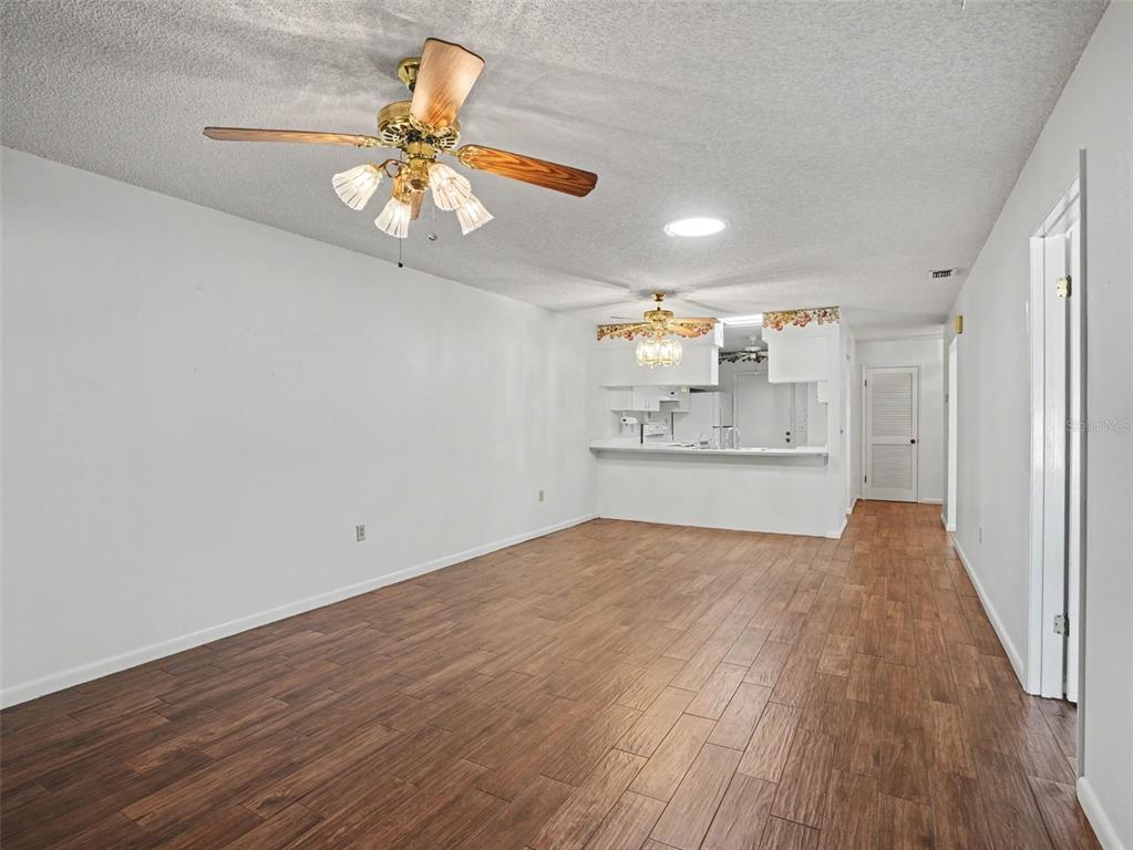 Living room, Dining & Kitchen