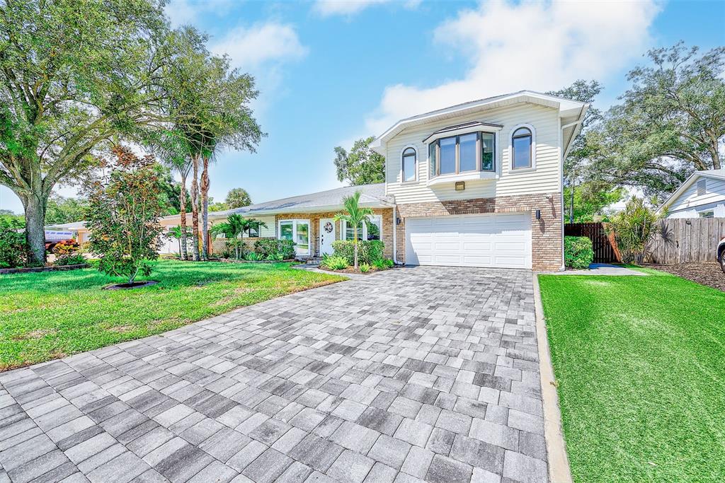 Property for sale at 812 WILLOWBRANCH AVENUE, CLEARWATER, FL, 33764