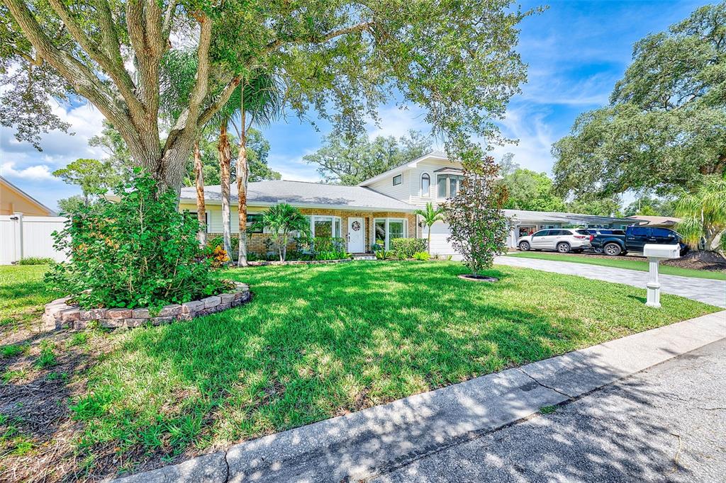 Property for sale at 812 WILLOWBRANCH AVENUE, CLEARWATER, FL, 33764