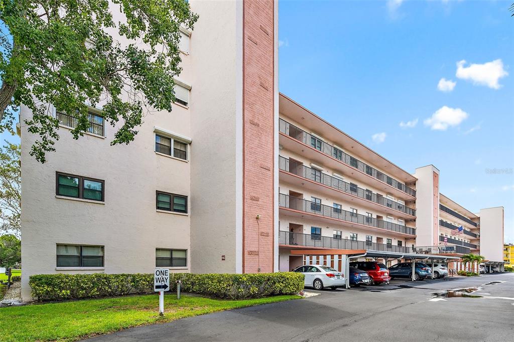 Property for sale at 8174 TERRACE GARDEN DRIVE N UNIT 507, ST PETERSBURG, FL, 33709