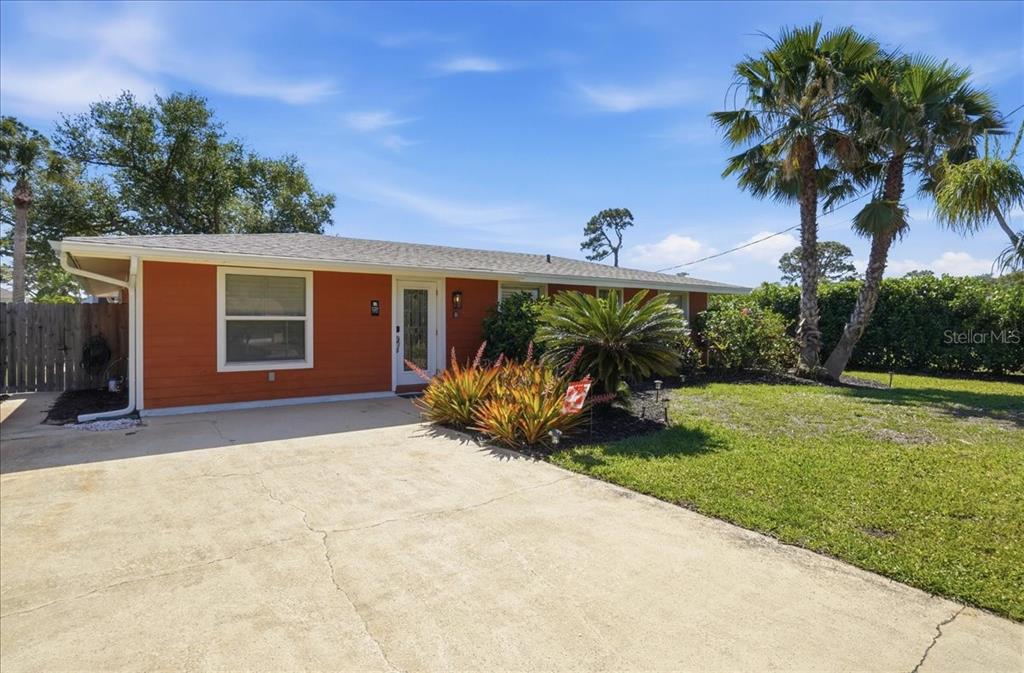 1129 Riviera StVenice, FL 34285
