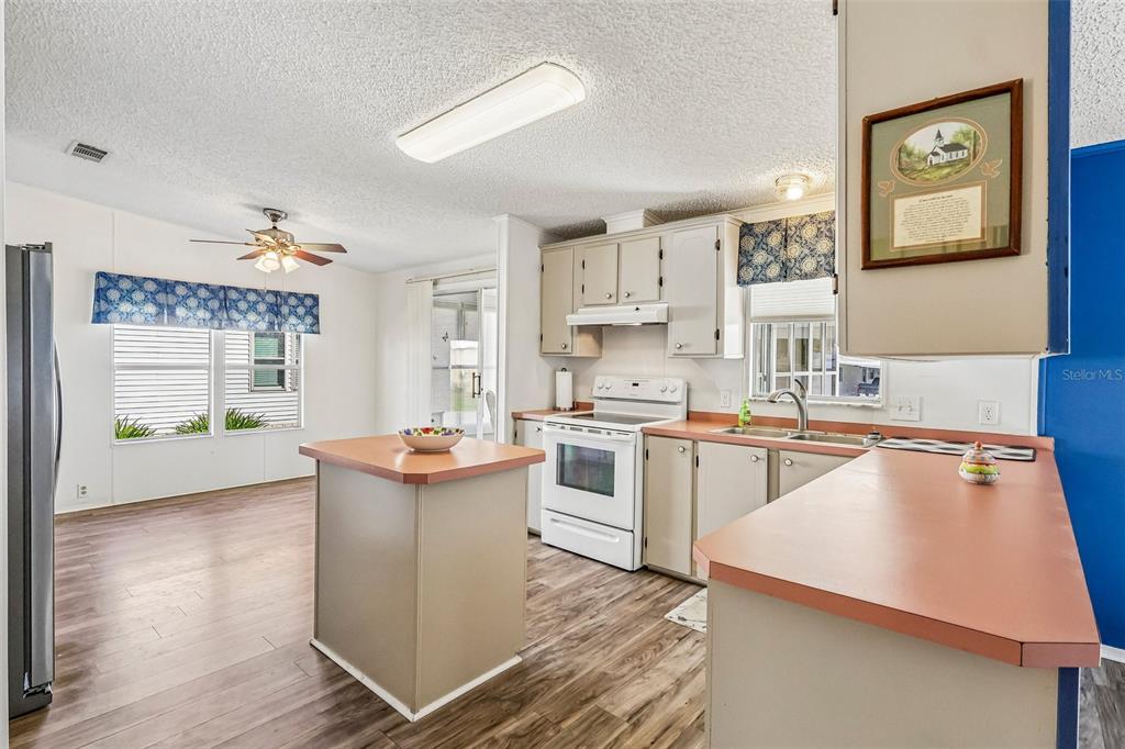Property for sale at 25109 CLIFFORD HILL, LEESBURG, FL, 34748