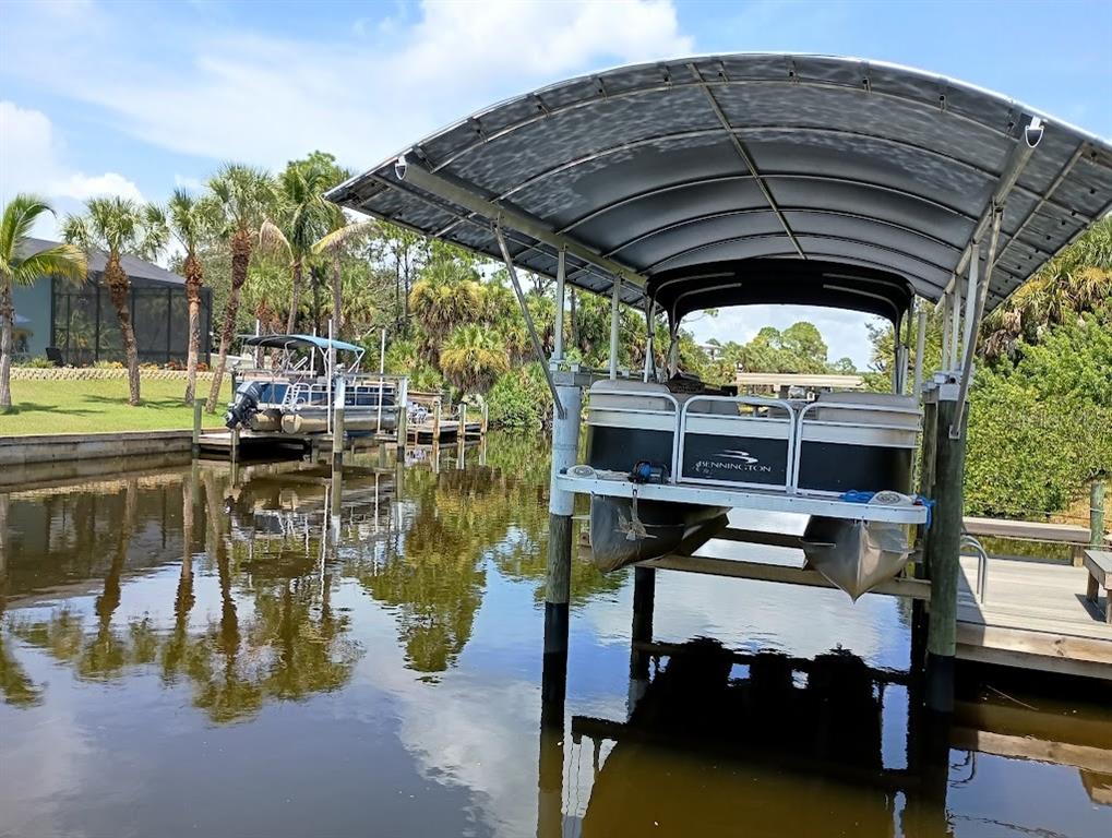 Como Waterway North View