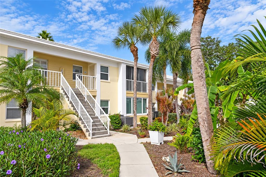 Property for sale at 421 CERROMAR TERRACE UNIT 469, VENICE, FL, 34293