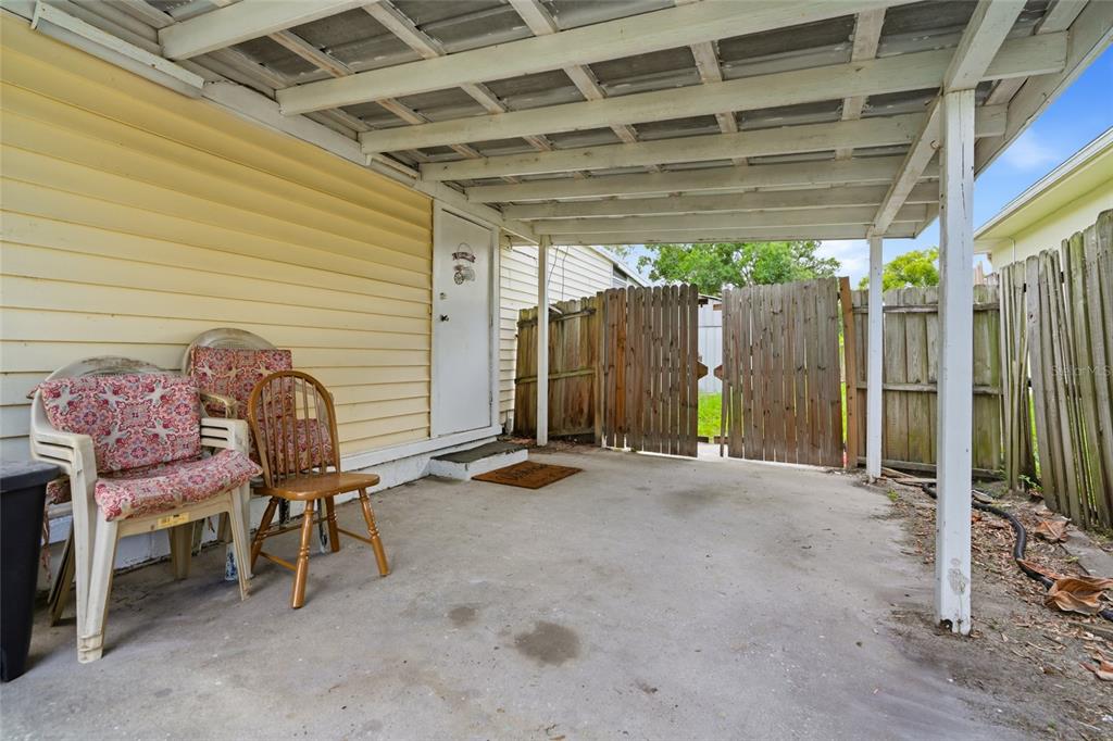 Property for sale at 128 NW 10TH DRIVE, MULBERRY, FL, 33860